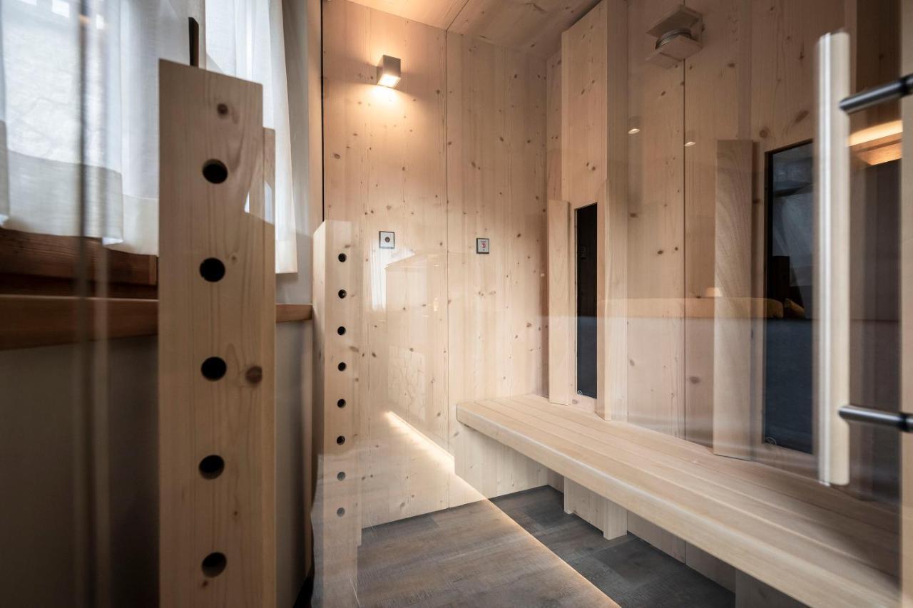 Aparthotel Post Alpina - Family Mountain Innichen