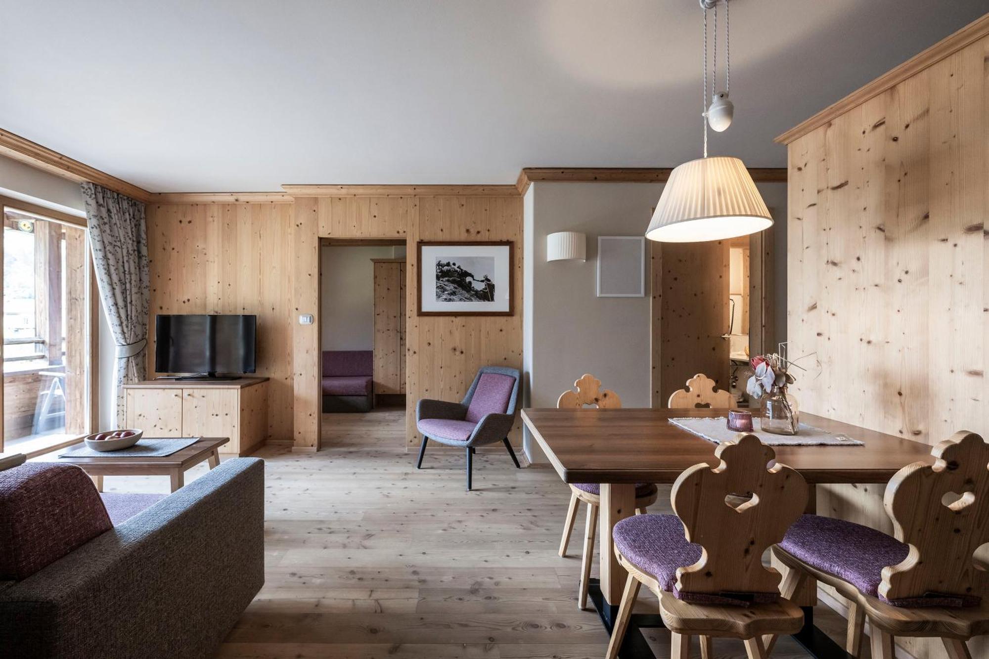 Post Alpina - Family Mountain Aparthotel Innichen