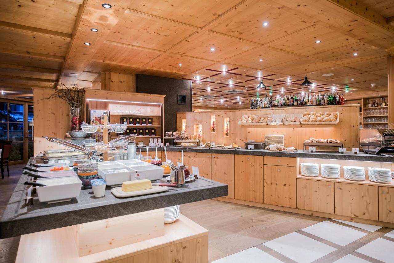 Aparthotel Post Alpina - Family Mountain Innichen